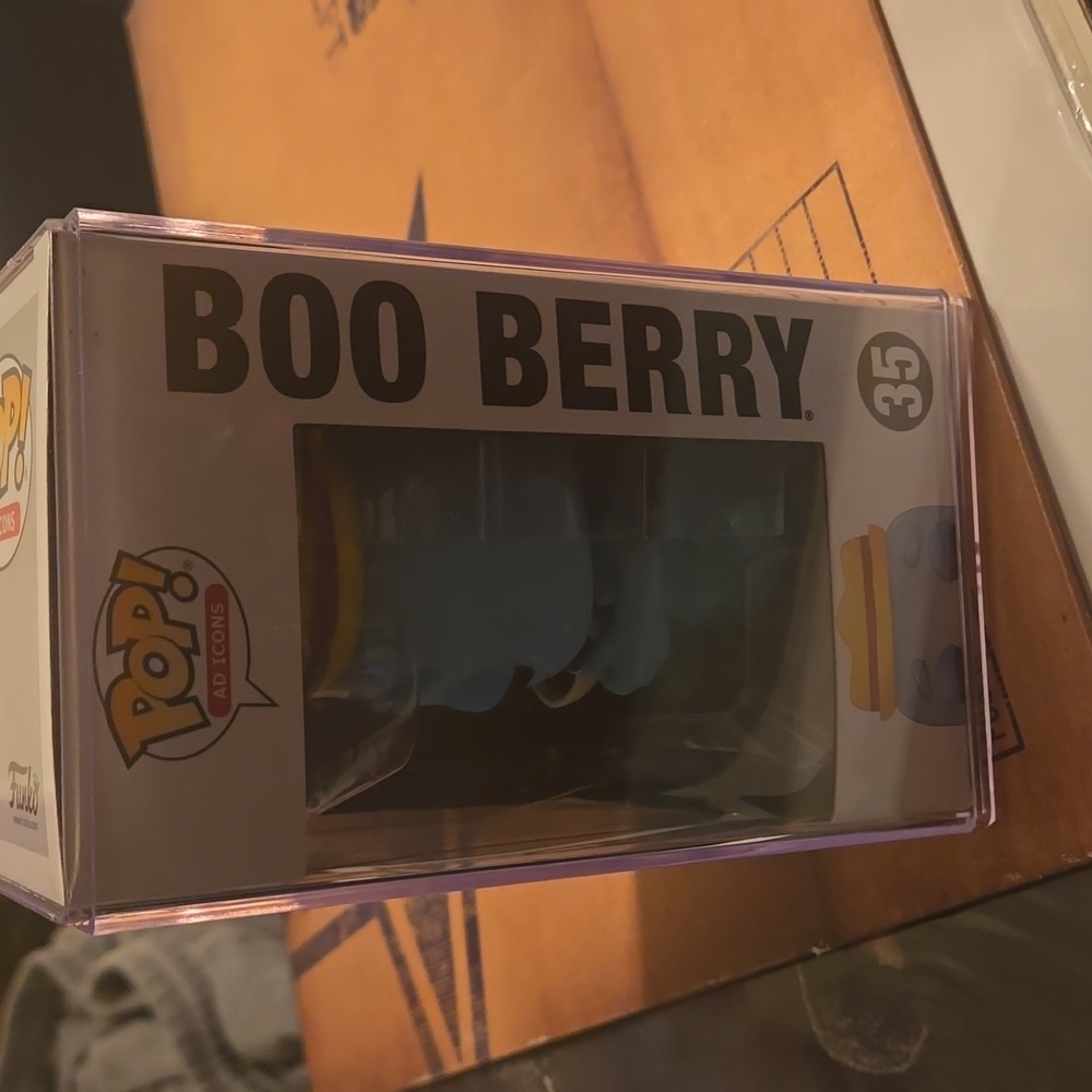 BOO BERRY FUNKO POP - Picture 3 of 5